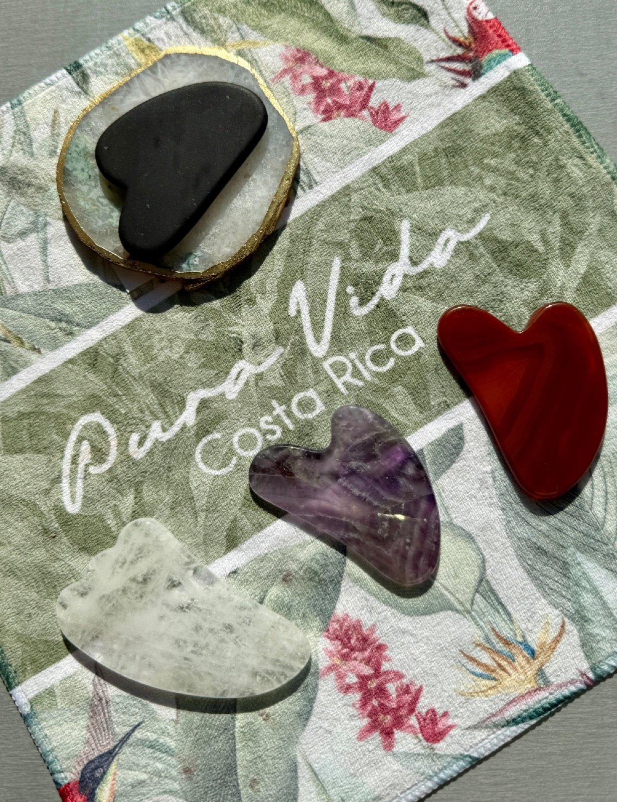 Pura stúdió, gua sha eszközök